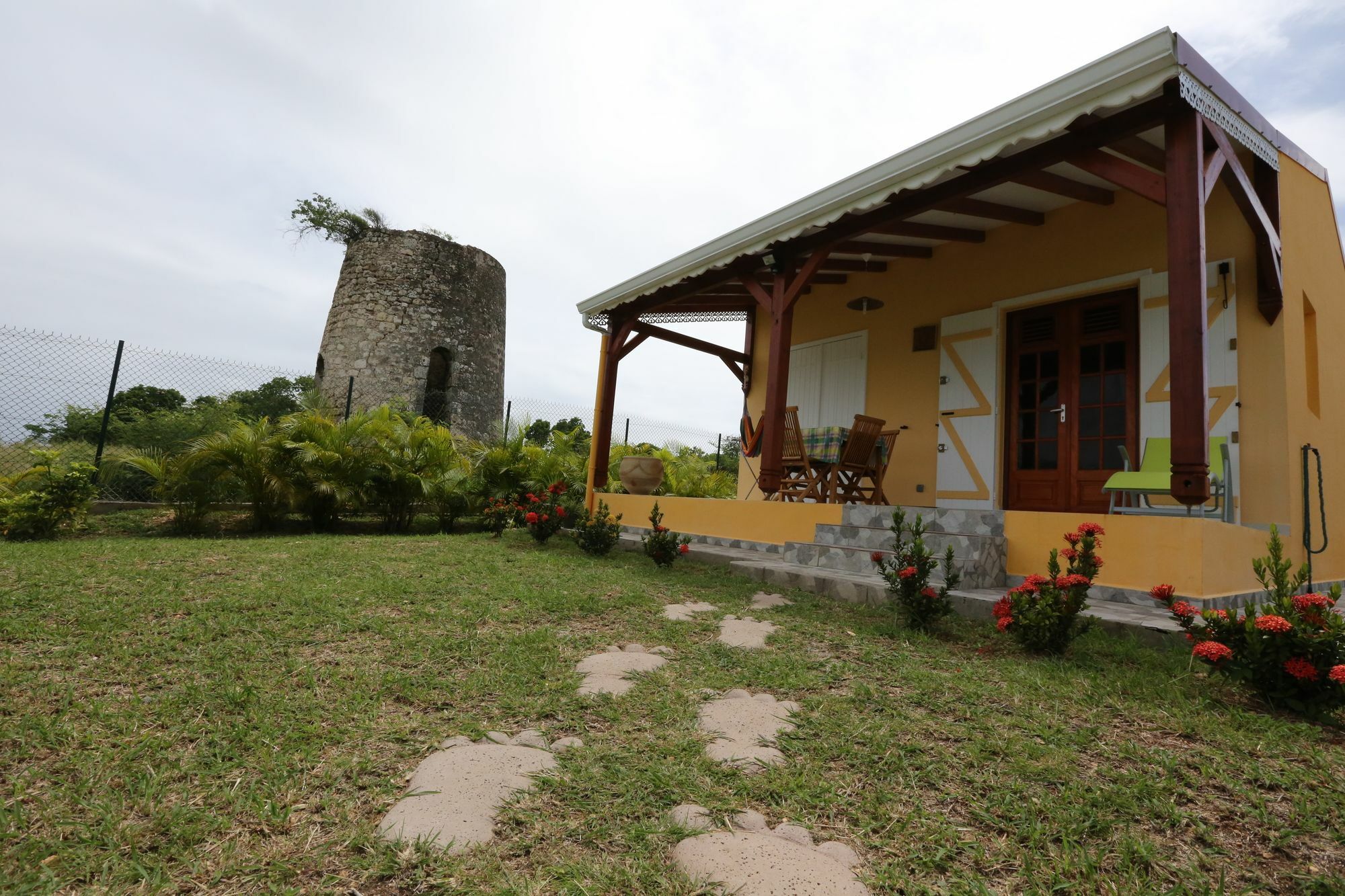 Les Palmes Du Moulin Villa Saint-Louis Exteriör bild